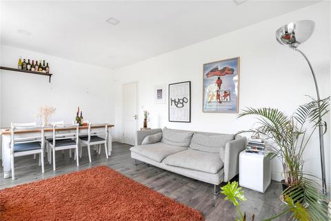 2 bedroom maisonette to rent, Clapton Square, London, E5