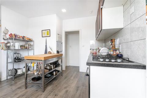 2 bedroom maisonette to rent, Clapton Square, London, E5