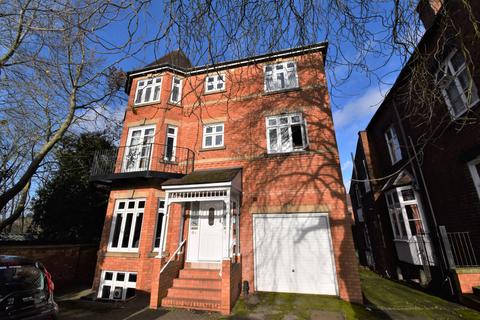 8 bedroom flat to rent, Avenue Road, Leamington Spa, Warwickshire, CV31