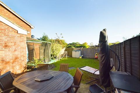 8 Jacomb Drive, Lower Broadheath, Worcester, WR2 6SG