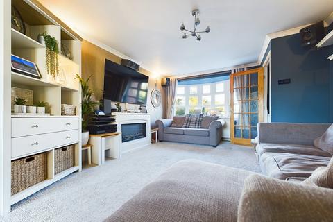 8 Jacomb Drive, Lower Broadheath, Worcester, WR2 6SG