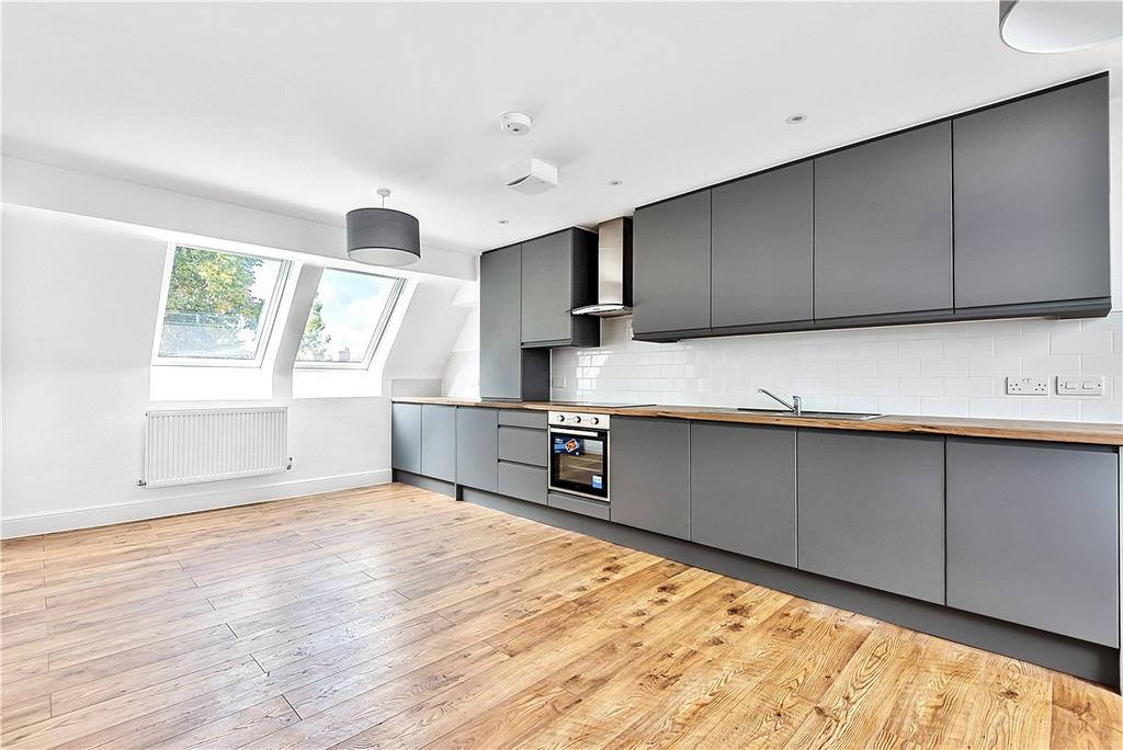 Trinity Avenue, Northampton, NN2 1 bed apartment £825 pcm (£190 pw)