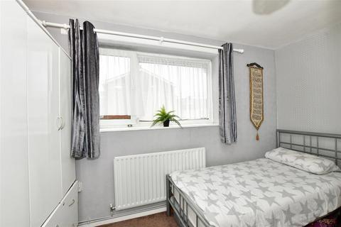2 bedroom flat for sale, Shepherds Close, Romford, Essex