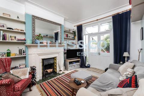 1 bedroom apartment to rent, Gordon Road, London, W4
