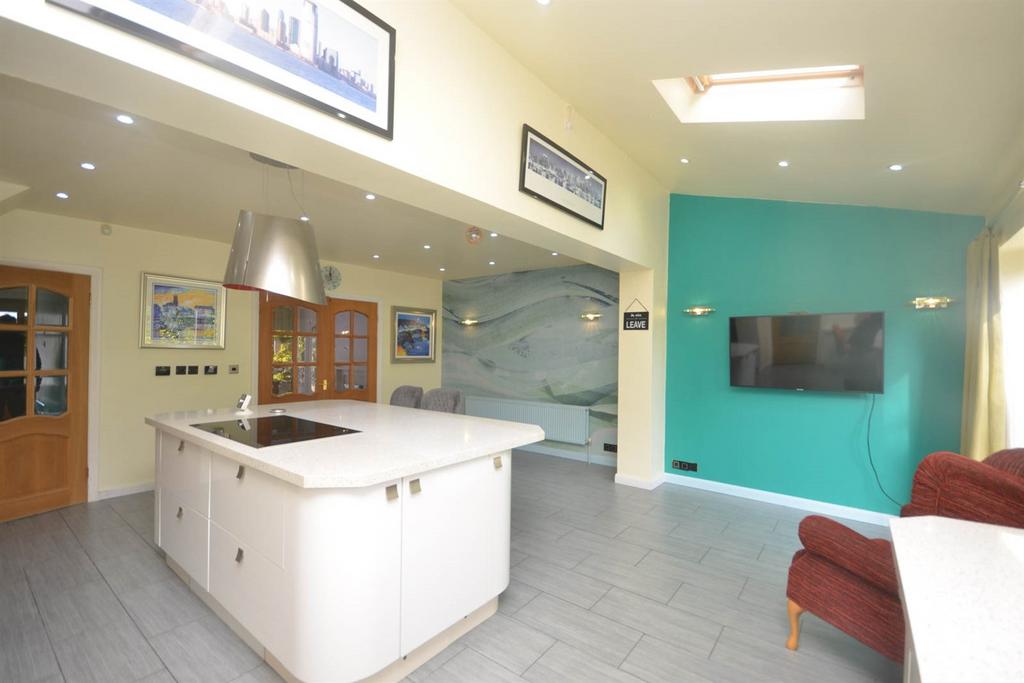 Kitchen Family Area