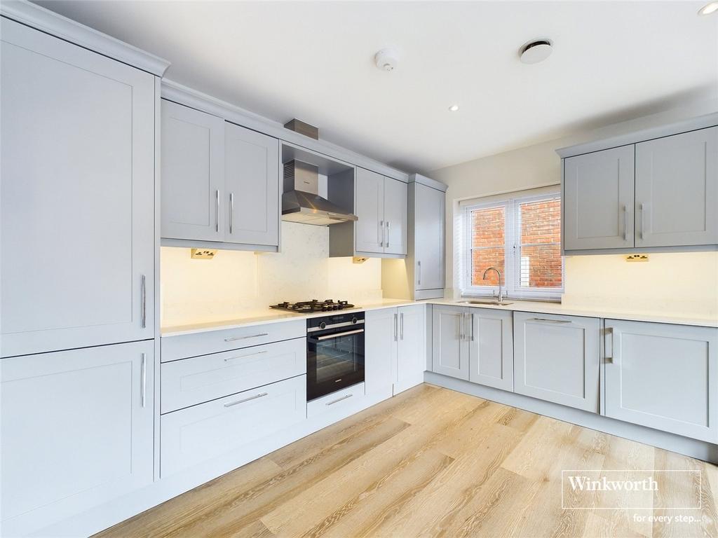 Blanford House, Crayford Mead, Warfield, Bracknell, RG42 2 bed