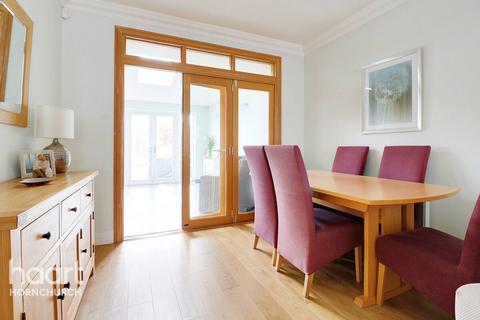22 Windsor Road, Hornchurch, RM11 1PD