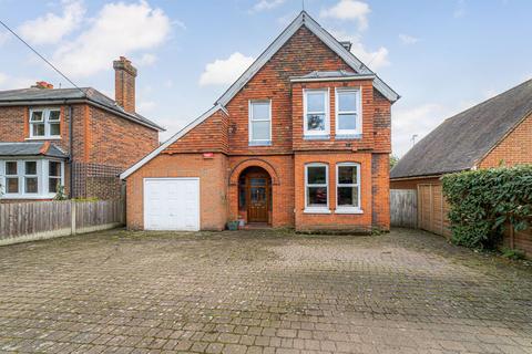 4 bedroom detached house for sale, Island Road, Sturry, CT2