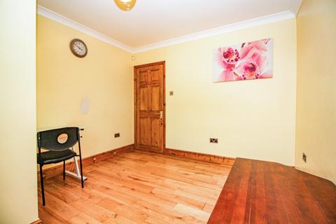 19 Eastbury Square, Barking, IG11 9SN
