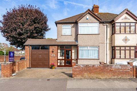 3 bedroom semi-detached house for sale - The Avenue, Hornchurch, RM12