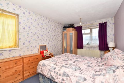 4 bedroom end of terrace house for sale, The Coppins, New Addington, Croydon, Surrey