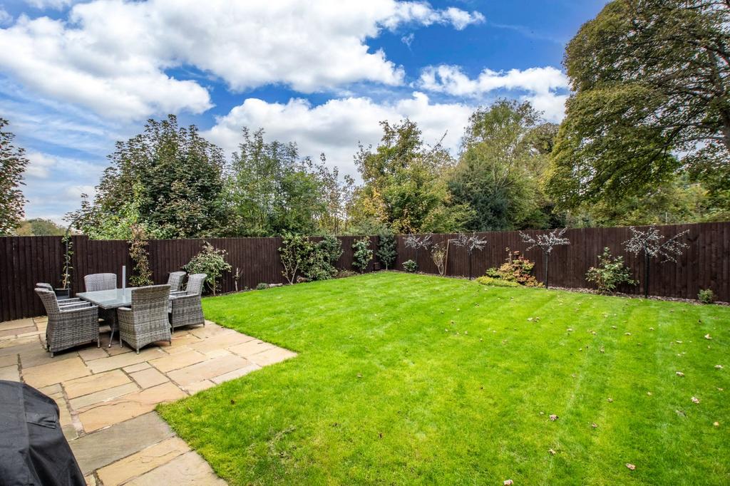 Birmingham Road, Lydiate Ash, Bromsgrove, Worcestershire, B61 5 bed