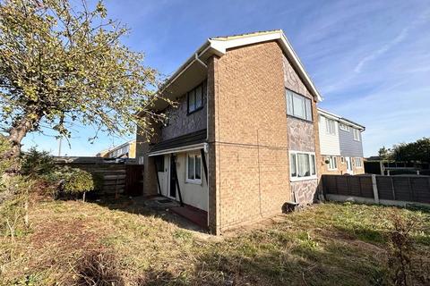 4 bedroom end of terrace house for sale, Avondale Walk, Canvey Island