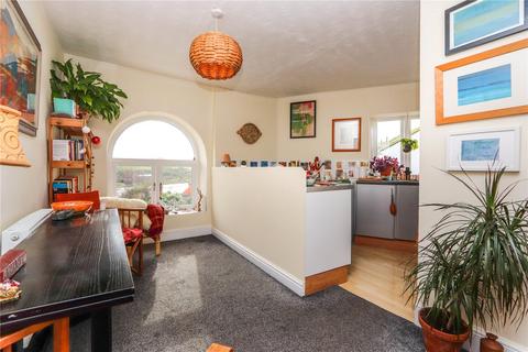 2 bedroom flat for sale, Bideford, Devon