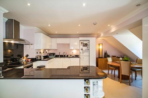 2 bedroom apartment for sale, The Penthouse, Goring on Thames, RG8