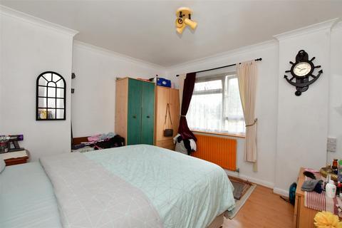 3 bedroom maisonette for sale, Hameway, East Ham