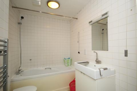 1 bedroom flat to rent, King Edward Court, Wembley, Middlesex HA9