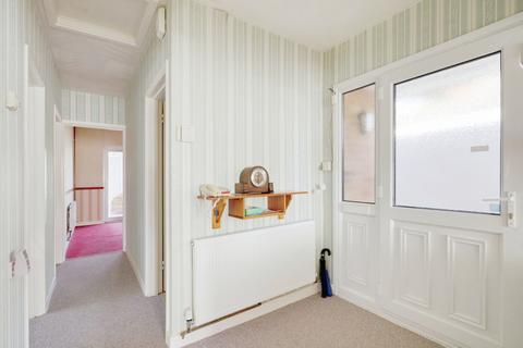 2 bedroom detached bungalow for sale, Oxford Road, Rochford, SS4