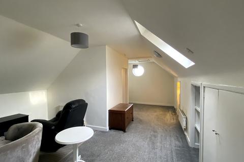 2 bedroom cottage to rent - New Road, Featherstone WV10