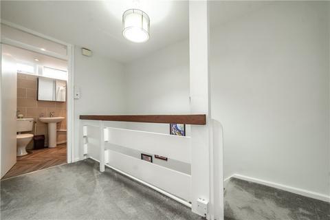 2 bedroom apartment to rent, Mursell Estate, London, SW8