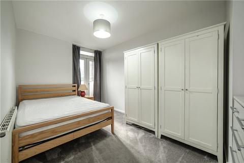 2 bedroom apartment to rent, Mursell Estate, London, SW8
