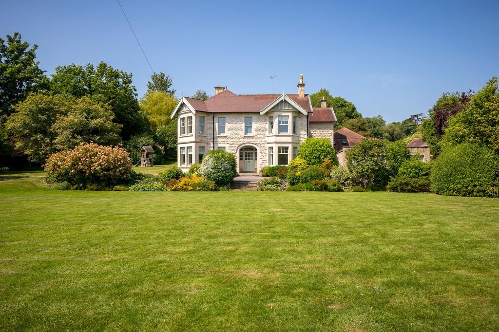 Cheltenham GL54 6 bed detached house for sale £2,250,000