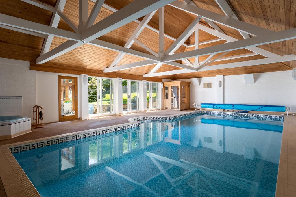 Inddor Pool