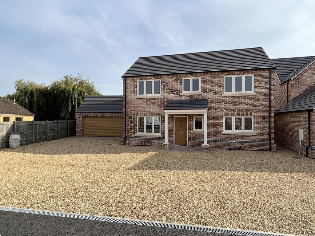 Crews Close, Guyhirn 4 bed detached house for sale £375,000
