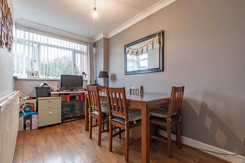 3 bedroom terraced house for sale, Cleeve Close, Church Hill South, Redditch, Worcestershire, B98