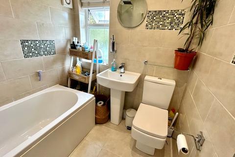 19 Amberley Road, Olton, Solihull, B92 7NP