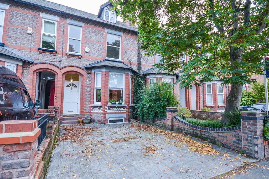 Hale Road, Hale, Altrincham 3 bed terraced house to rent £1,900 pcm