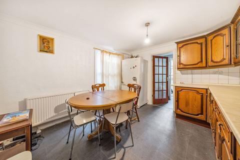 6 bedroom end of terrace house for sale, Ilminster Gardens, Clapham Junction, London, SW11