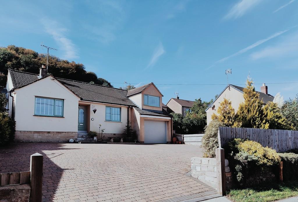 Woodmancote, Dursley 3 bed detached bungalow for sale £425,000
