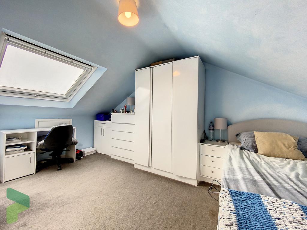 Attic room/Bedroom 4