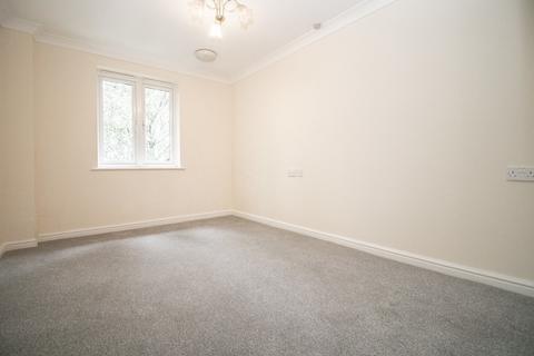 1 bedroom ground floor flat for sale - Cwrt Brynteg, Station Road, Radyr