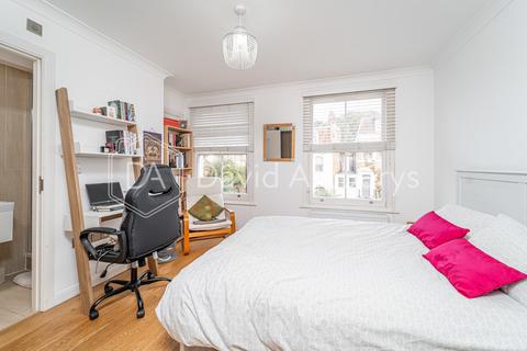 2 bedroom apartment to rent, Shaftesbury Road, Archway, London