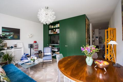 2 bedroom ground floor flat for sale, John Batchelor Way, Penarth