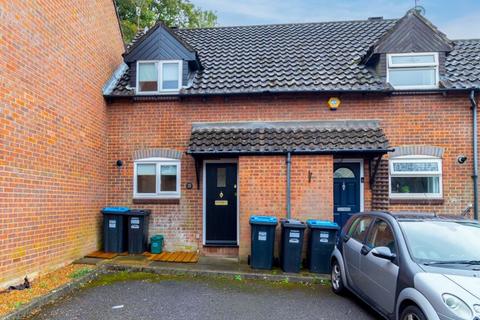 21 Hill View, Whyteleafe, CR3 0HE