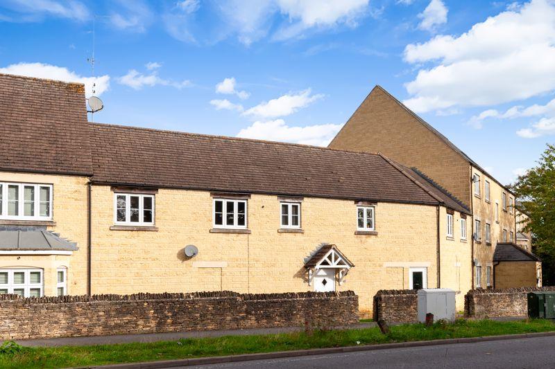 Bathing Place Court, Witney OX28 1 bed apartment for sale £180,000