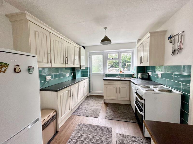 Maiden Erlegh Avenue, Bexley 3 bed semidetached house for sale £525,000