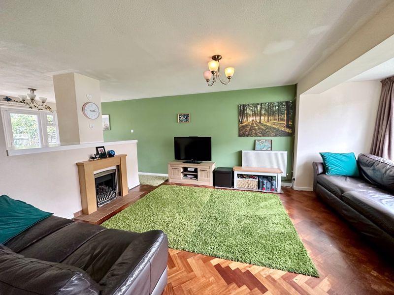Maiden Erlegh Avenue, Bexley 3 bed semidetached house for sale £525,000