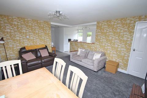 2 bedroom chalet for sale, MAIN ROAD, HUMBERSTON FITTIES