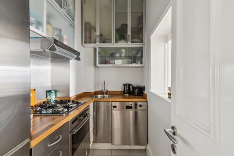 2 bedroom flat for sale, Onslow Gardens, South Kensington, London