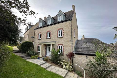 86 Treffry Road, Truro, TR1 1WE