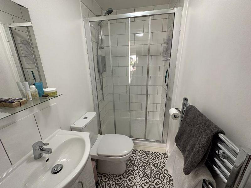 En suite shower room