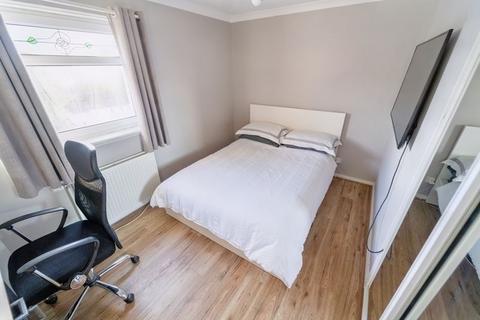 9 Adams Place, Kilsyth, Glasgow, G65 0JR