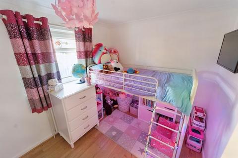 9 Adams Place, Kilsyth, Glasgow, G65 0JR