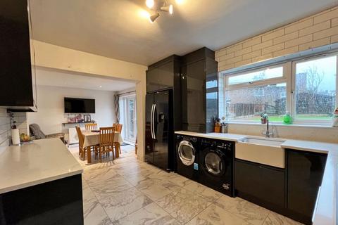 45 Lawfred Avenue, Wolverhampton, WV11 3QR