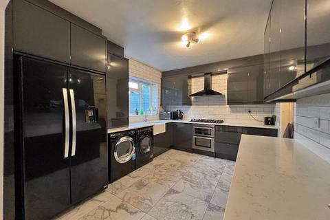 45 Lawfred Avenue, Wolverhampton, WV11 3QR