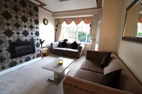 3 bedroom semi-detached house for sale - St. James's Road, Blackburn, BB1